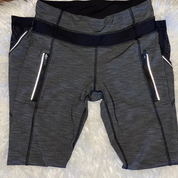 Lululemon Inspire Tight ii - Picture 2 of 10